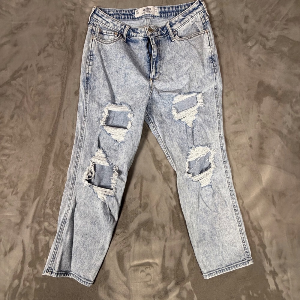 Hollister Curvy High Rise Mom Jeans 9Short Light Wash Distressed Stretch 29x25